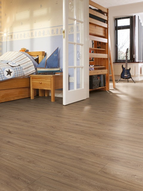 P130. Lamin8 Urban Oak Plank