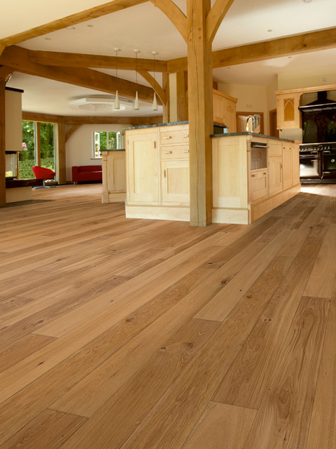 P60. Harlech Oak Rustic Plank