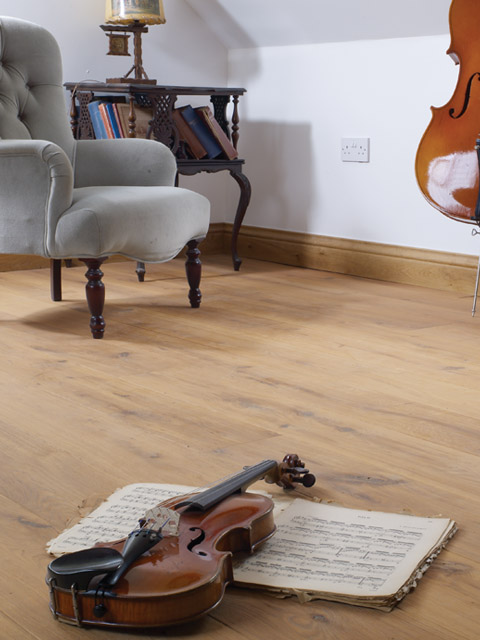 P84. Chepstow Oak Rustic Whitened Planed Plank