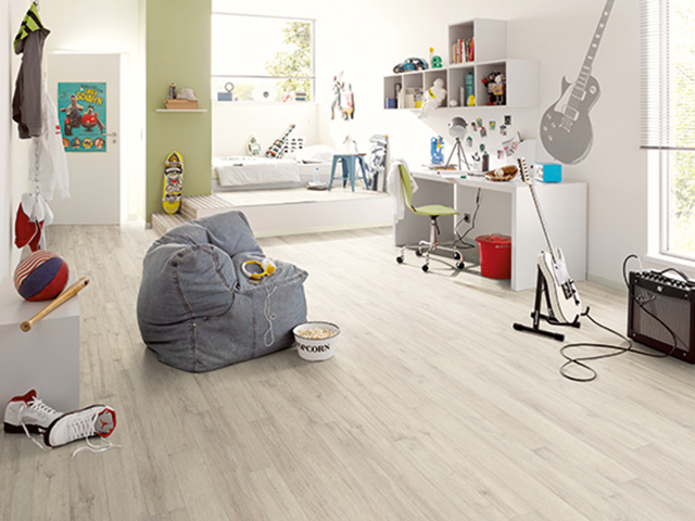 Egger H1062 Chalky Oak Wood Flooring - Laminate Flooring - Wood Flooring