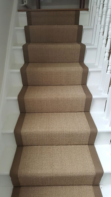 BROWN-STAIR-RUNNER-WITH-BROWN-BORDER-10