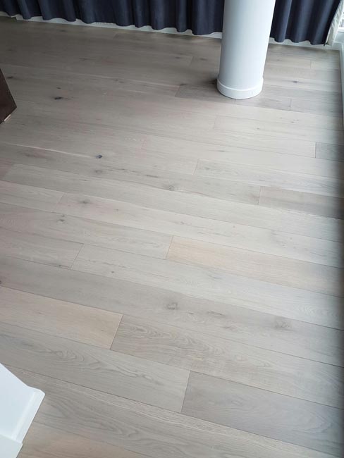 portfolio-hardwood-floors-grey-wood-installation-01