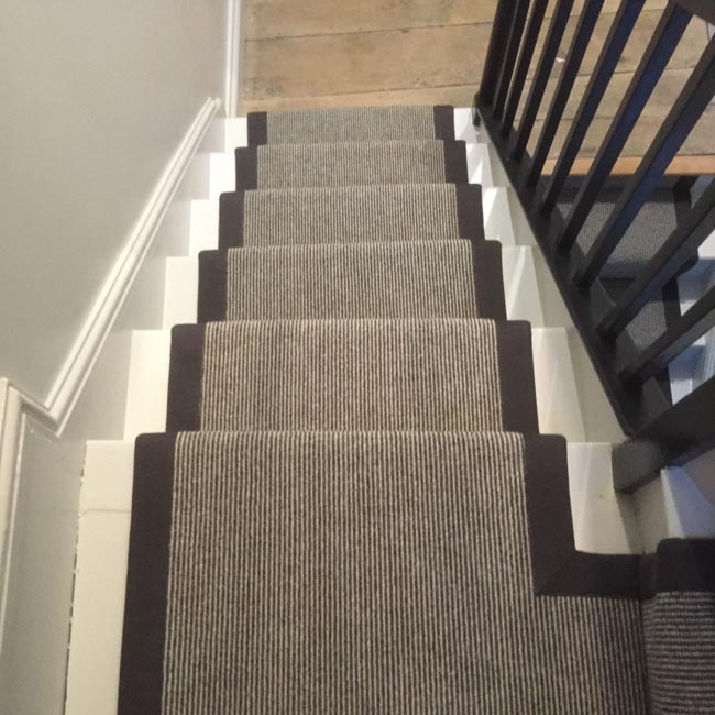 portfolio-carpets-grey-flatweave-with-black-border-06