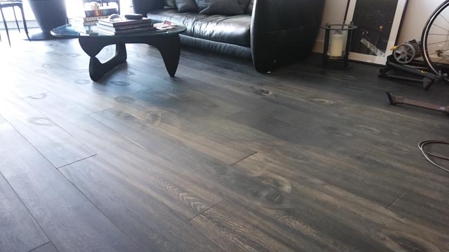 portfolio-hardwood-flooring-brown-grey-wood-in-living-area-03