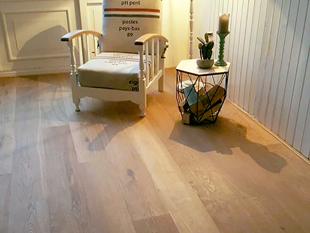 Lionvest Trading - Lalegno - Invisible, Wood Flooring, overview