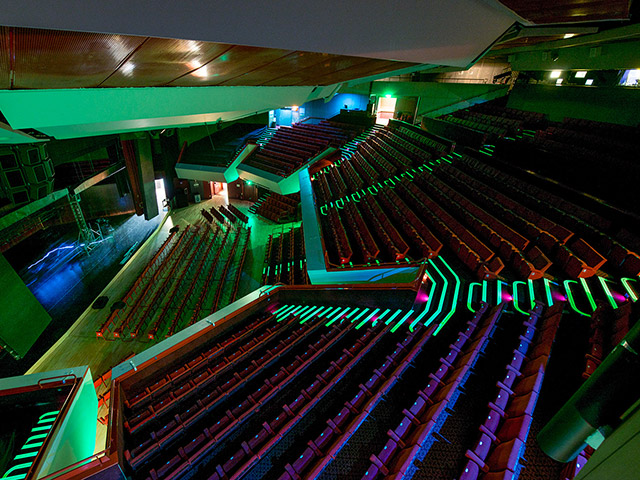 Quantum PS Hexagon Theatre Flooring - Guide