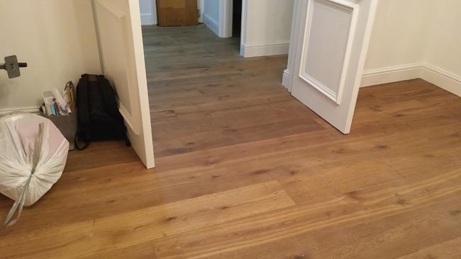 portfolio-hardwood-flooring-room-in-a-wood-02