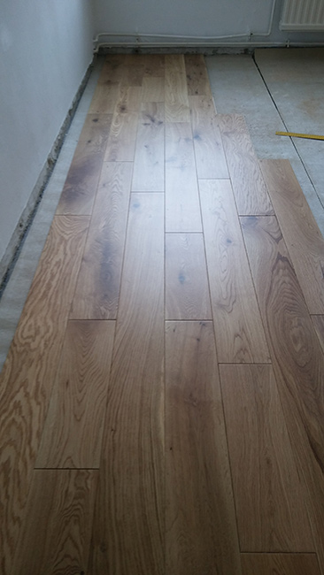 portfolio-hardwood-oak-flooring-installation-bedroom-03