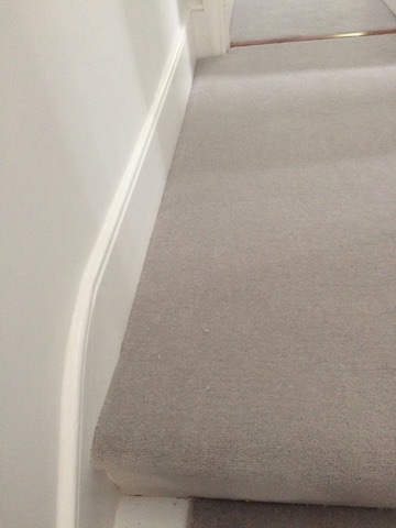 portfolio-grey-carpet-as-a-stair-runner-03