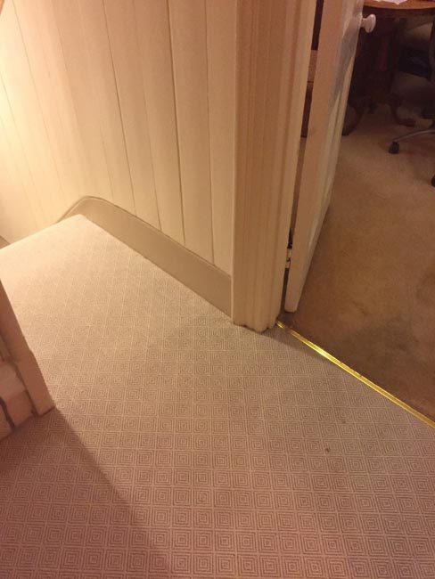 portfolio-grey-herringbone-carpet-with-black-binding-04