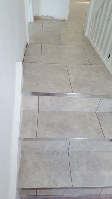 portfolio amtico light coloured-tiles areas 02