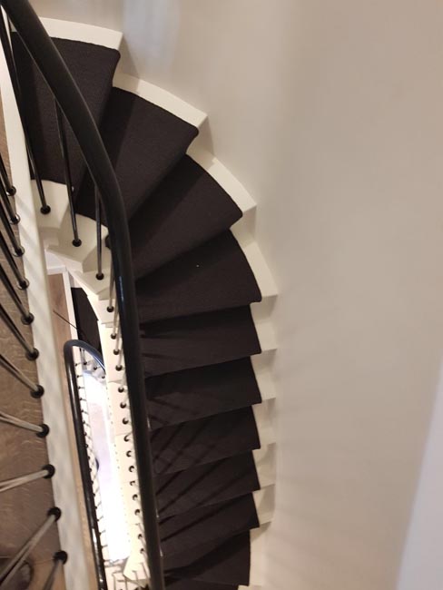 portfolio carpets black stair runner with black binding 02