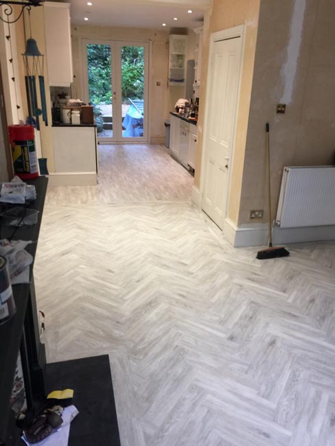 portfolio smooth floors amtico herringbone light grey wood 02