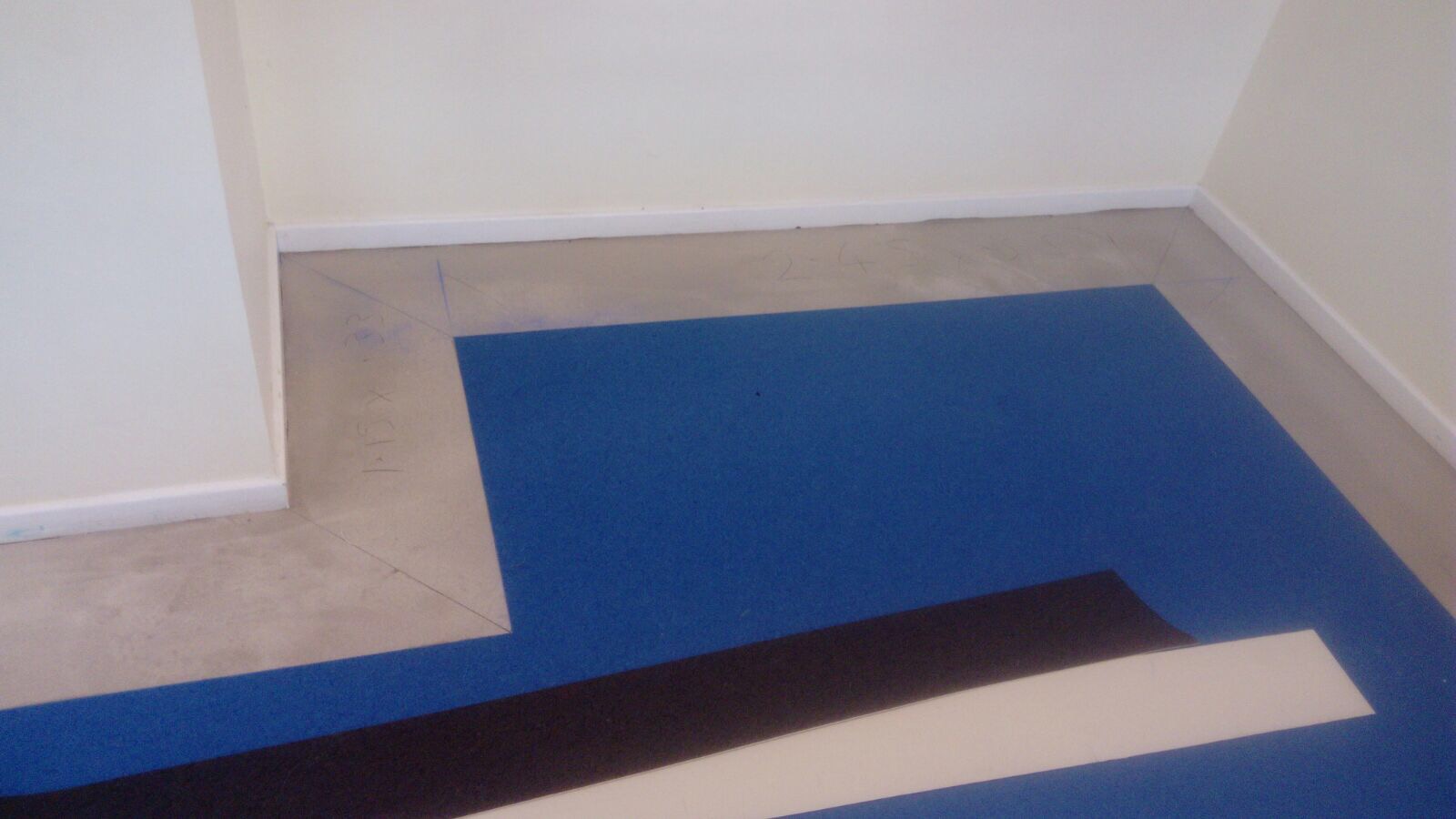 portfolio-linoleum-flooring-installation-to-areas-12