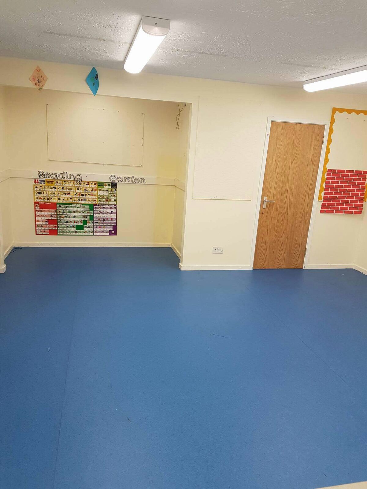 portfolio-linoleum-flooring-installation-to-areas-6