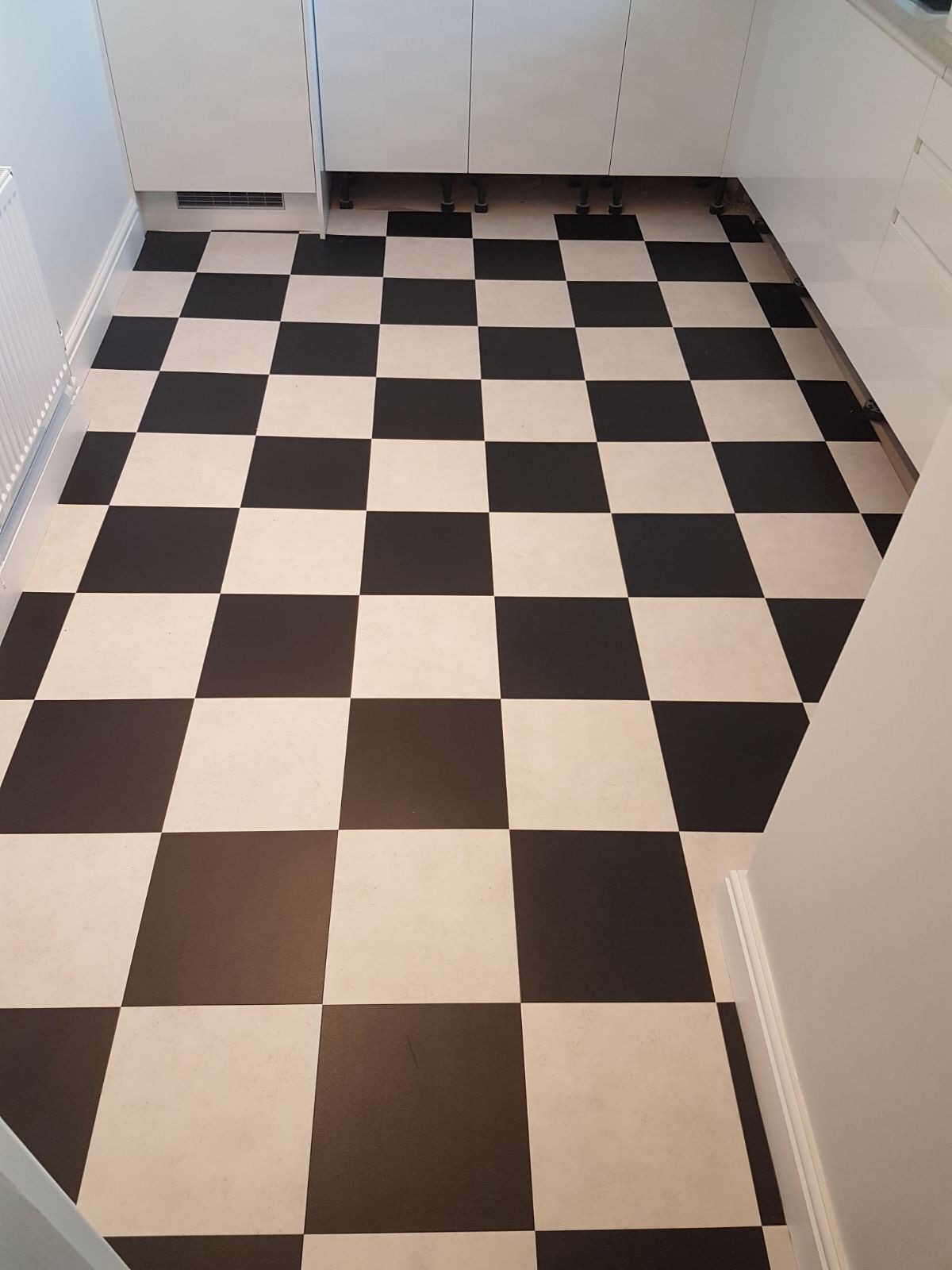 PORTFOLIO - AMTICO BLACK AND WHITE INSTALLATION (1)