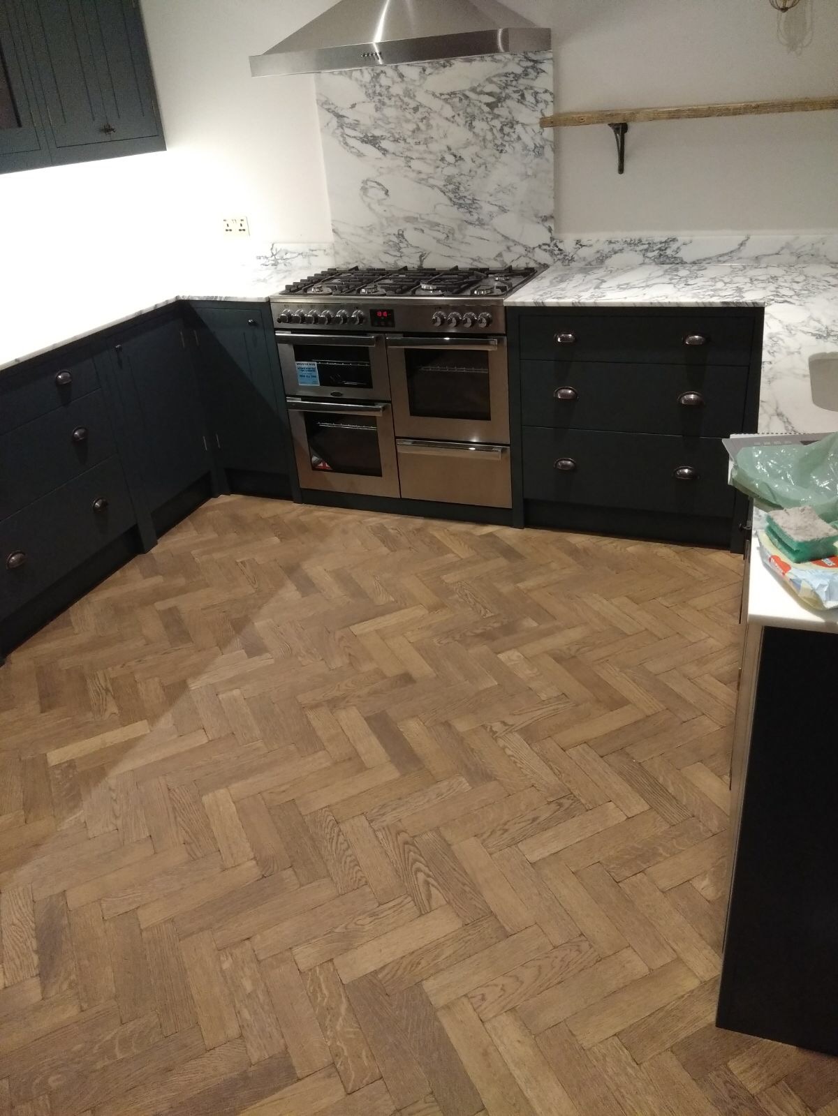 PORTFOLIO - WOOD HERRINGBONE INSTALLATION (2)