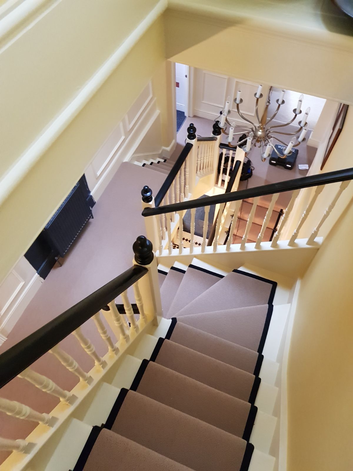 PORTFOLIO - STAIRS WITH BLACK BINDING (6)