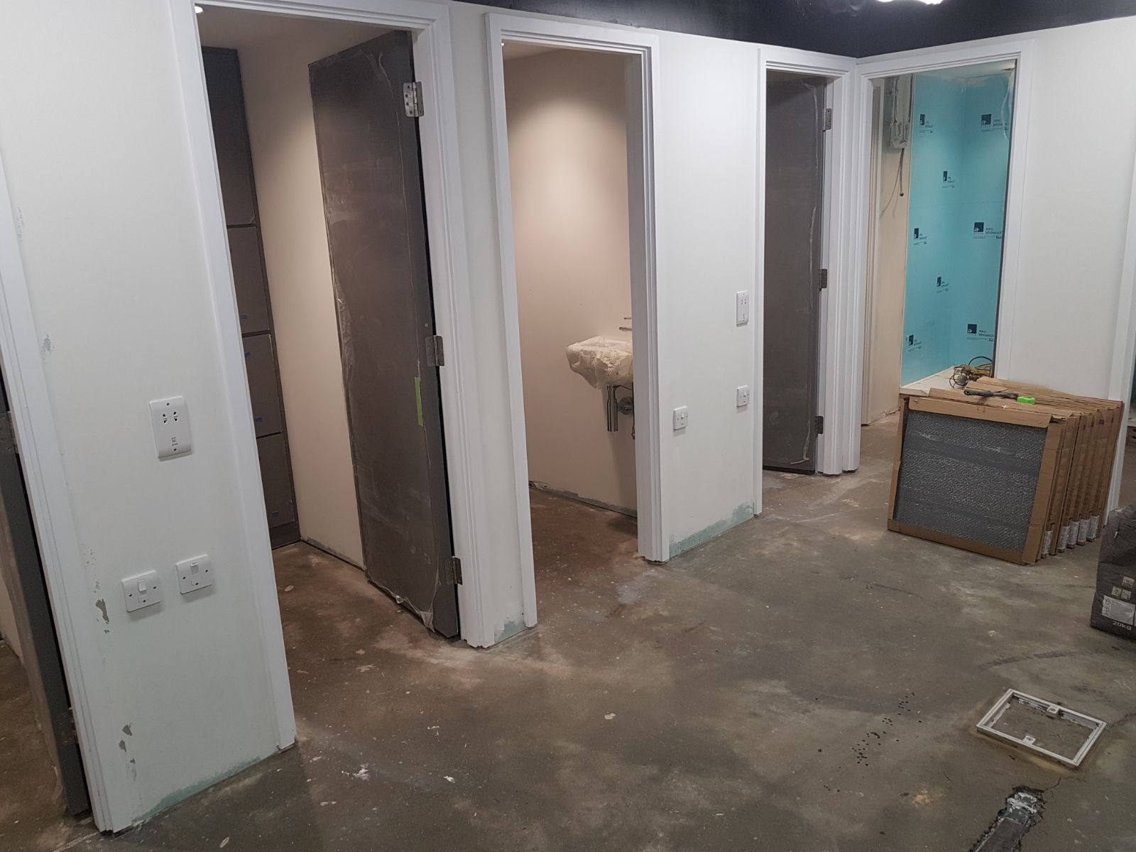 PORTFOLIO - DW TILES WORKS (8)