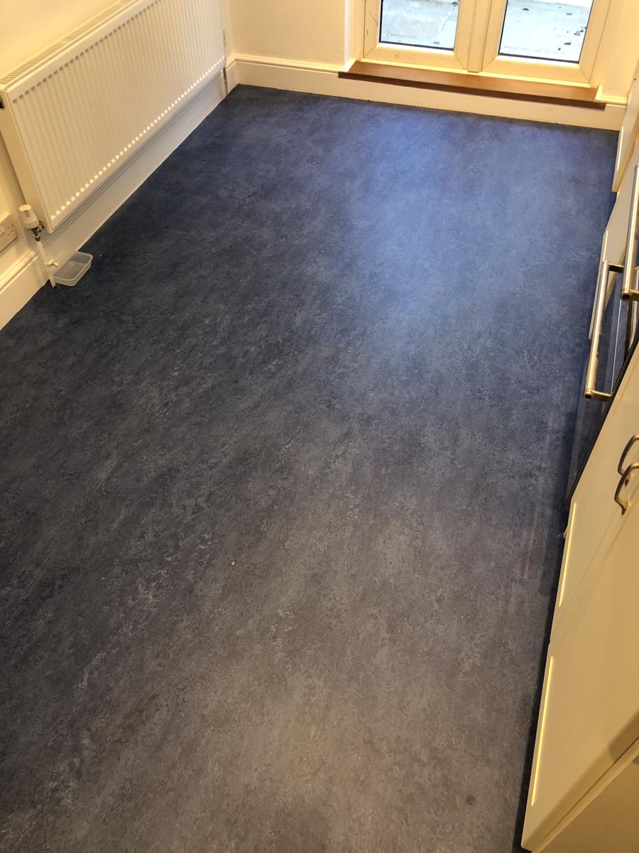 portfolio smooth floors marmoleum-flooring-installation-st-johns-wood (3)