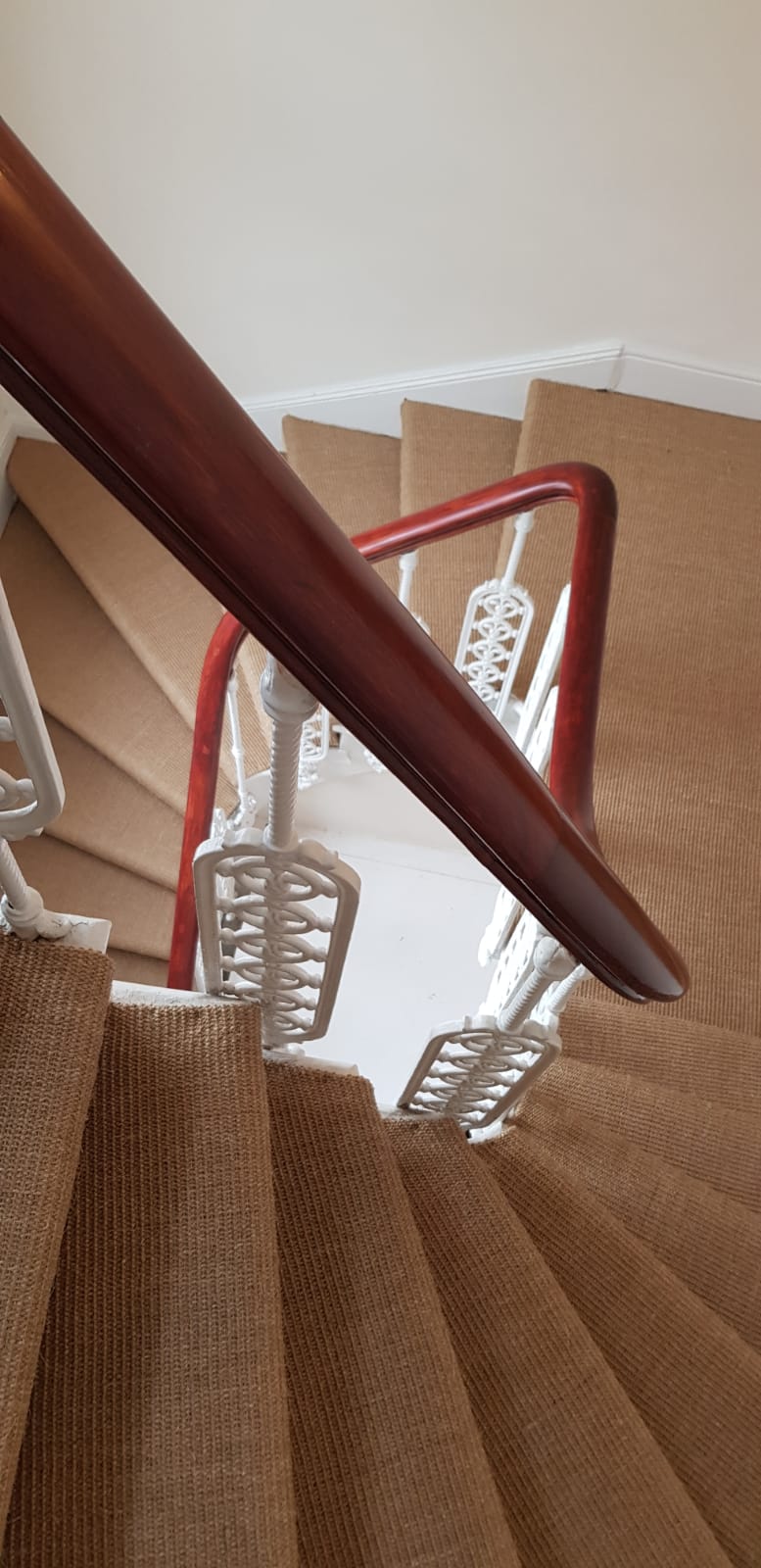 portfolio carpets bronze-sisal-carpet-installation-raynes-park (5)