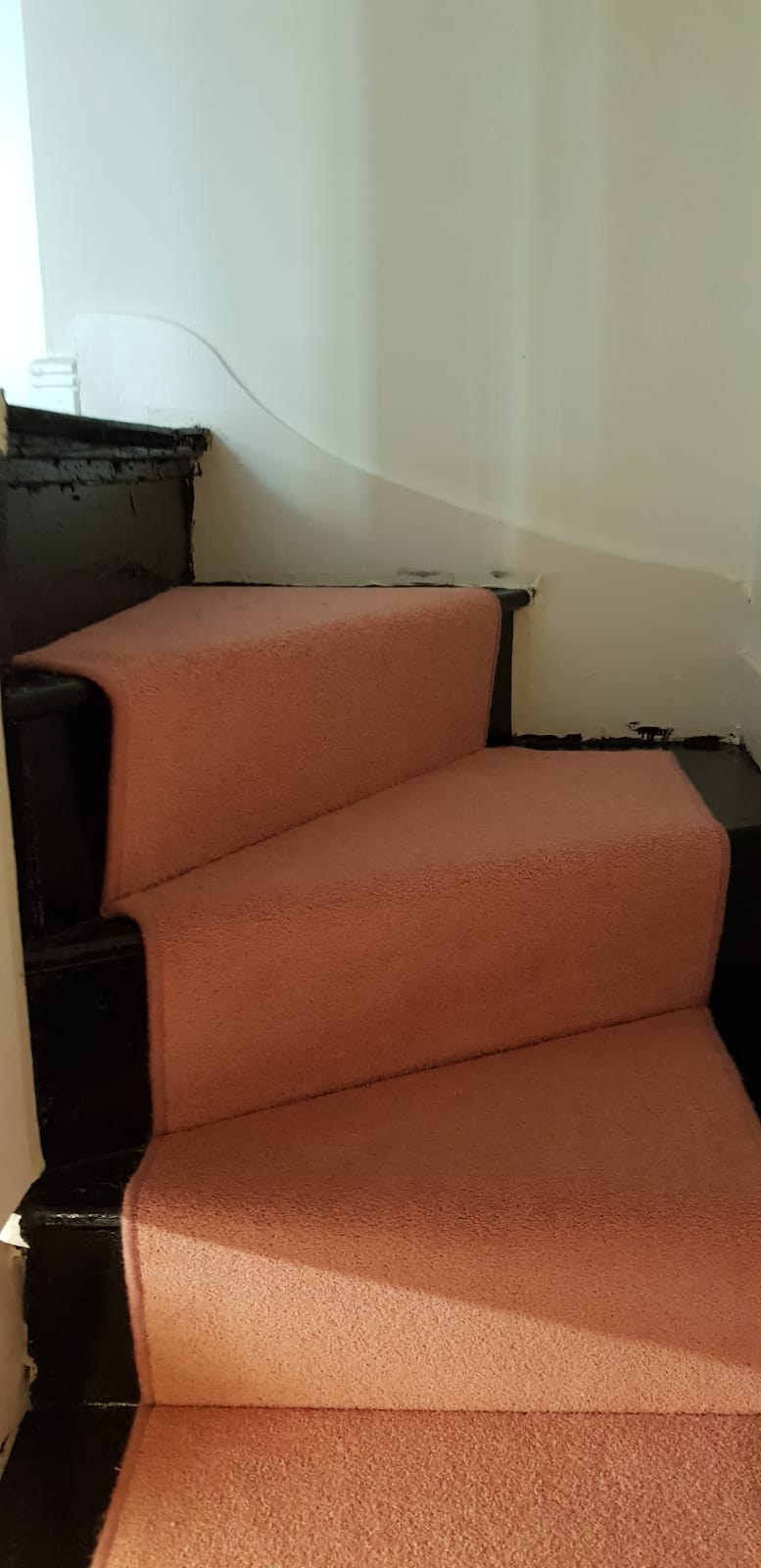 portfolio pink-carpet-runner-installation-stratford (1)