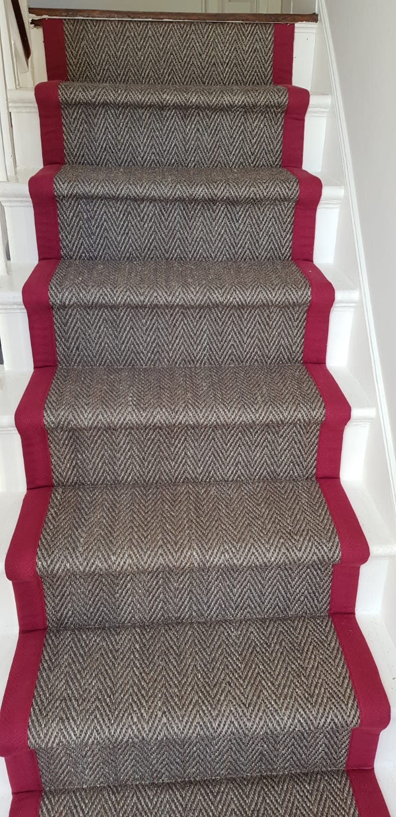 portfolio sisal-carpet-with-red-binding-southwark (1)