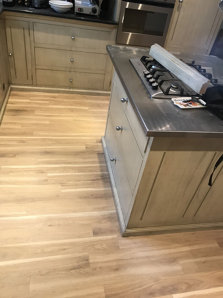 portfolio smooth floors amtico-spacia-eden-oak-installed-in-fulham (4)