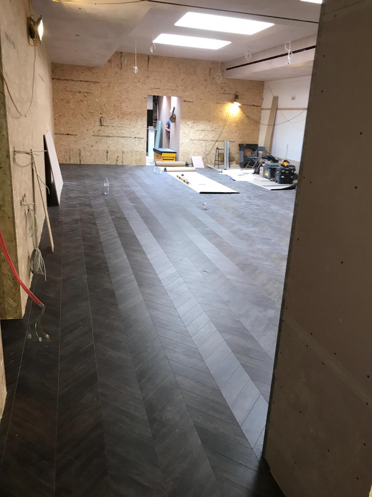 portfolio commercial amtico-signature-installation-queens-tennis-club (5)