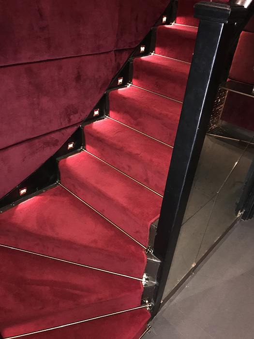 portfolio red-carpet-with-stairrods-installation-swiss-cottage (1)