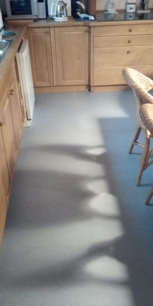 Domestic Kitchen Installation (Canonbury Park North, N1)