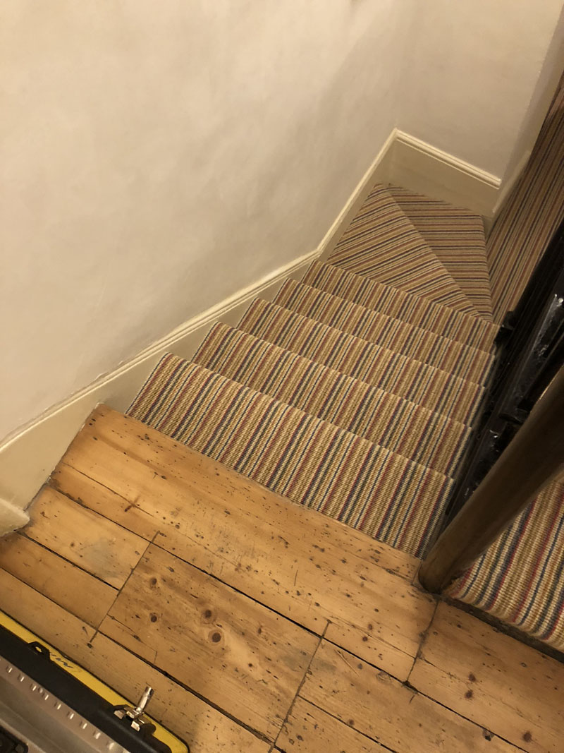 portfolio-striped-carpet-stairs-installation-soho (11)