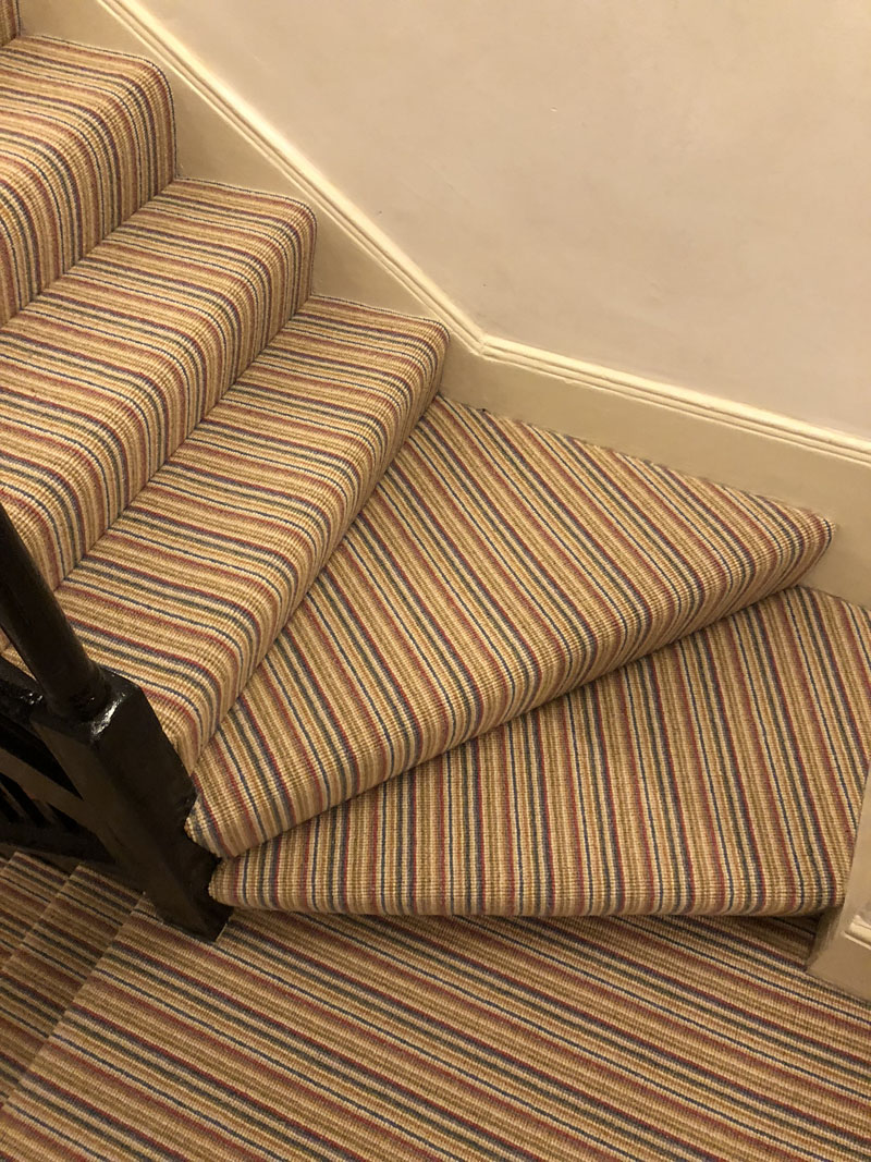 portfolio-striped-carpet-stairs-installation-soho (12)