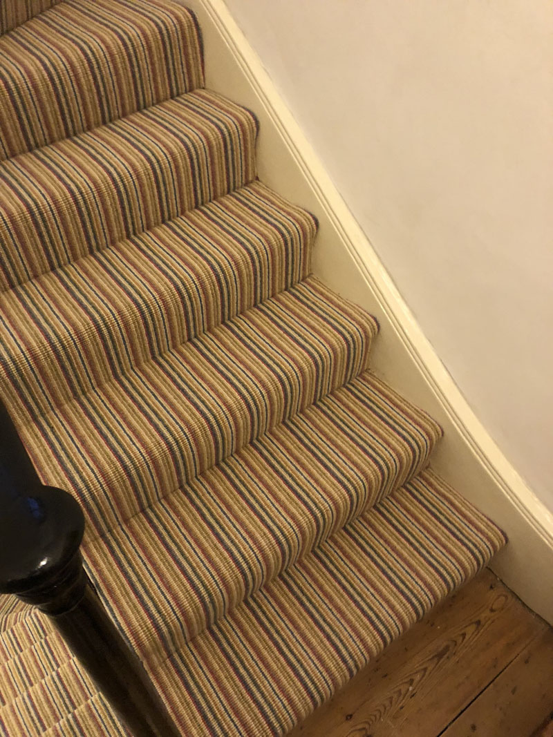 portfolio-striped-carpet-stairs-installation-soho (4)