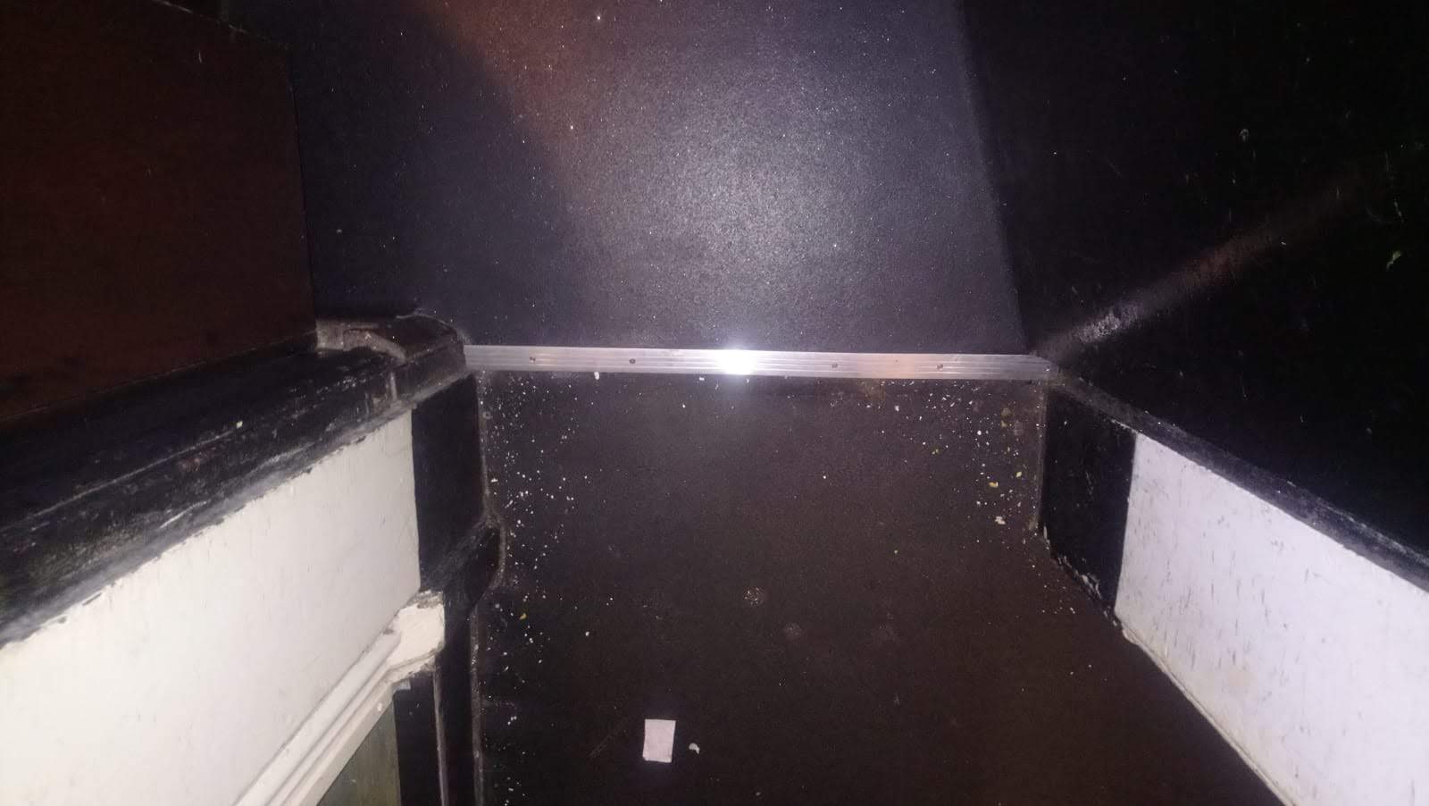 TFG SF1543 (The Elephant's Head, Camden High Street, NW1 8QR)