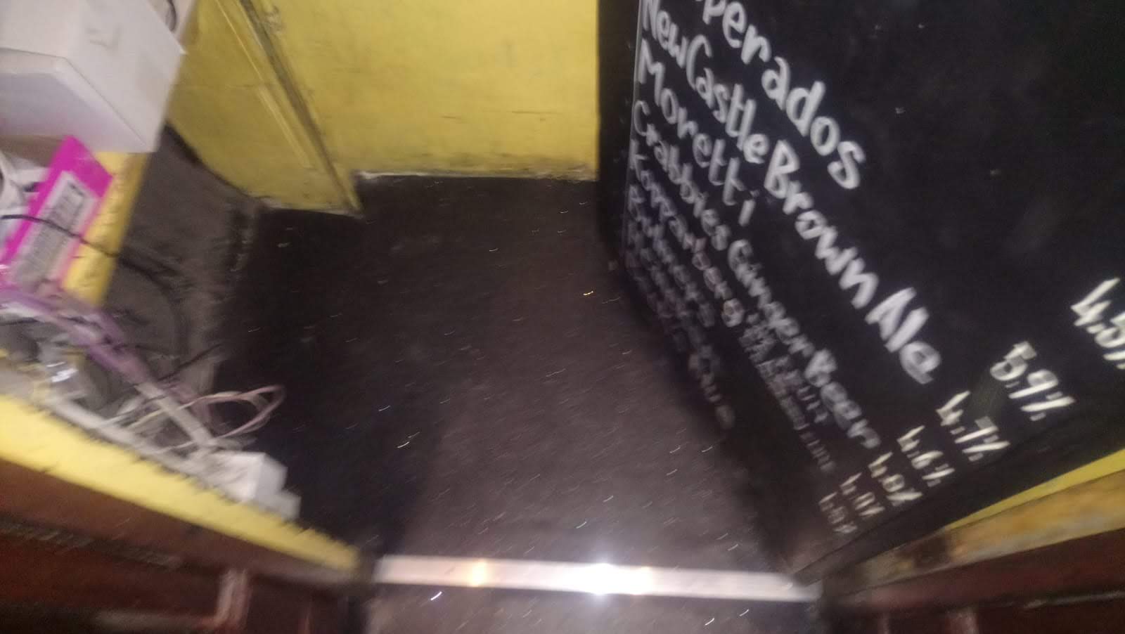 TFG SF1543 (The Elephant's Head, Camden High Street, NW1 8QR)