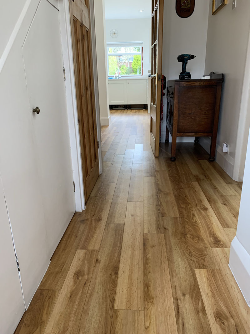portfolio-smooth-floors-amtico-classic-oak-installation-raynes-park (1)