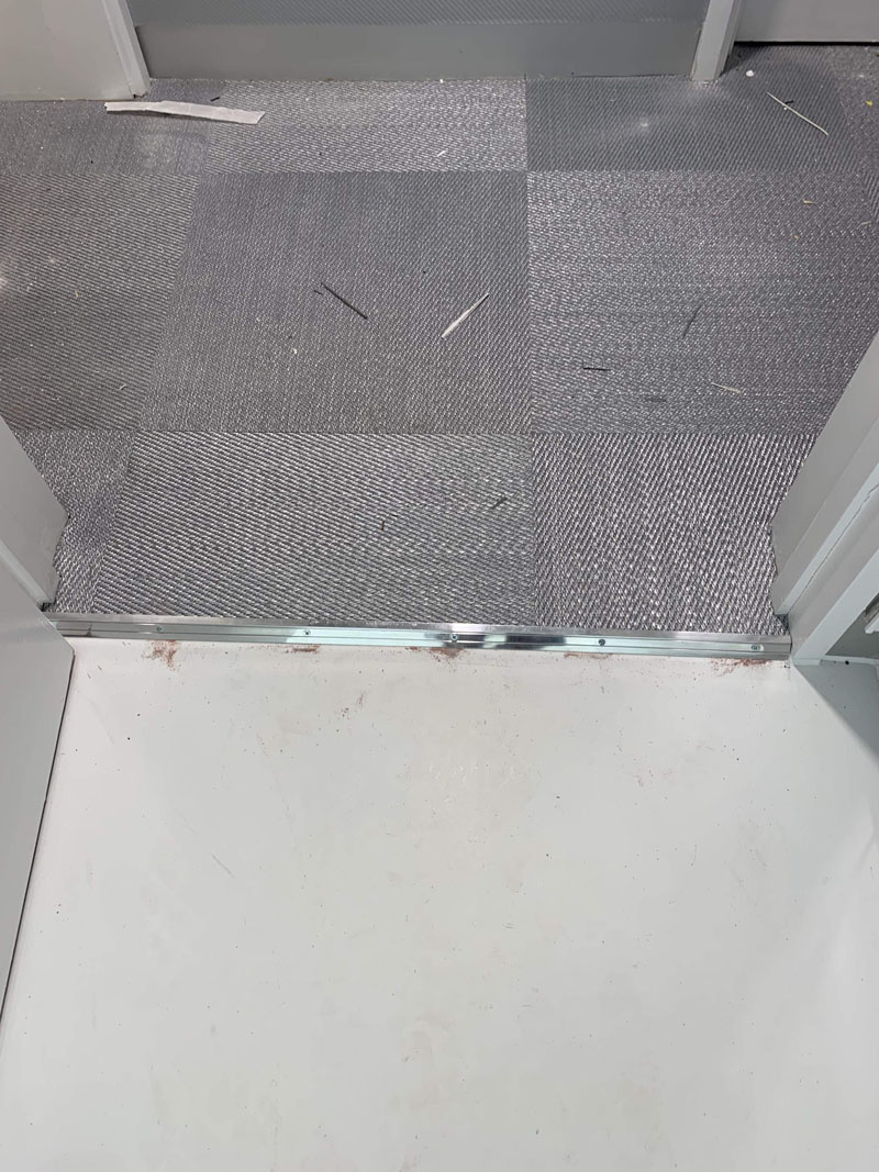 TFG SF1529 (Car Showroom, Great West Road, TW8 9BW)