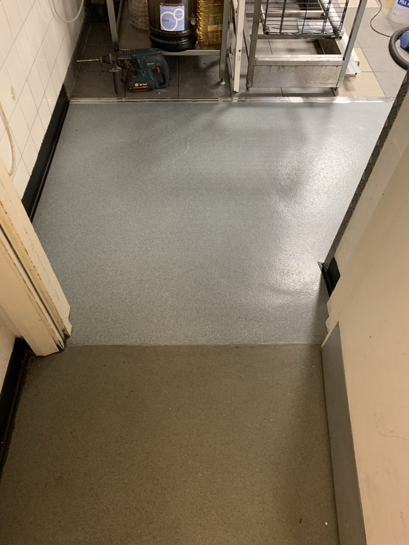 portfolio-commercial-novikov-restaurant-polyflor-vinyl-flooring (6)