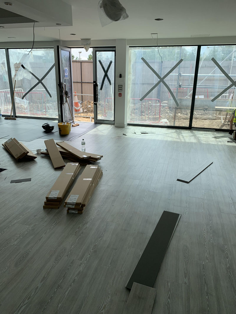 portfolio-commercial-taylor-wimpy-amtico-spacia-installation (10)