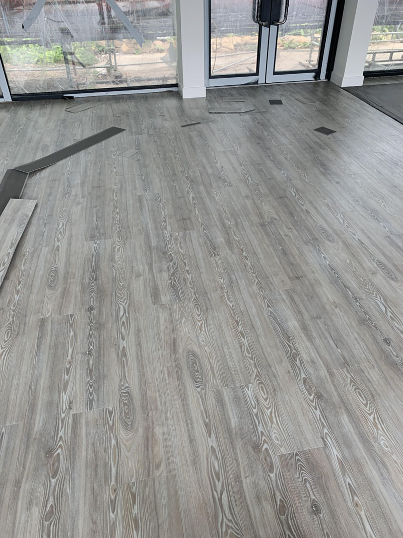 portfolio-commercial-taylor-wimpy-amtico-spacia-installation (11)