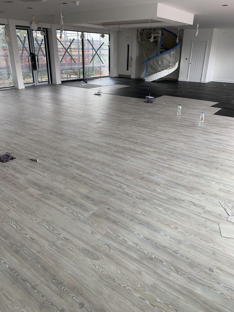 portfolio-commercial-taylor-wimpy-amtico-spacia-installation (15)