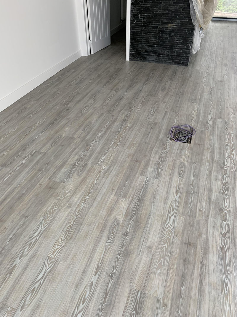 portfolio-commercial-taylor-wimpy-amtico-spacia-installation (18)