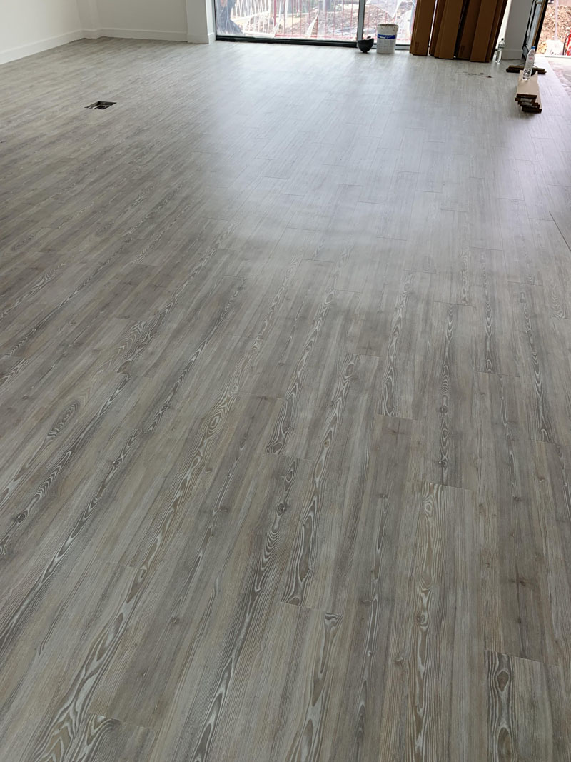 portfolio-commercial-taylor-wimpy-amtico-spacia-installation (8)