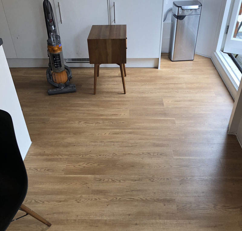 portfolio-smooth-floors-amtico-luxury-vinyl-floorring-wood-effect-farringdon (18)