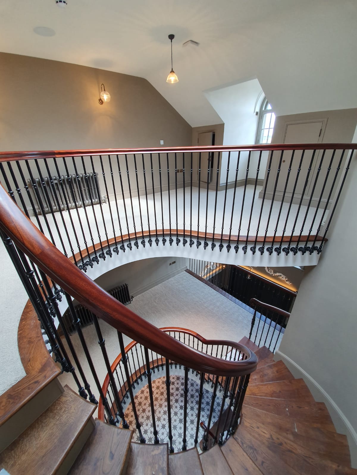 portfolio-white-carpet-installed-in-golders-green (3)