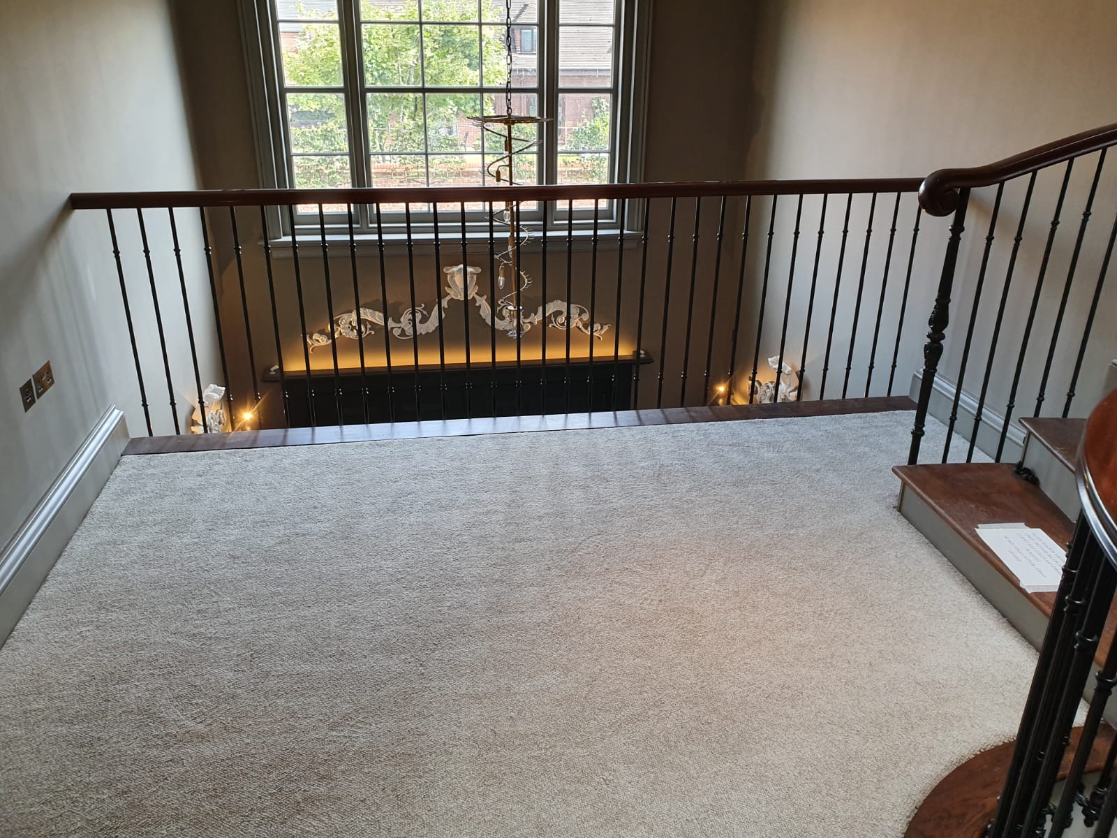 portfolio-white-carpet-installed-in-golders-green (5)