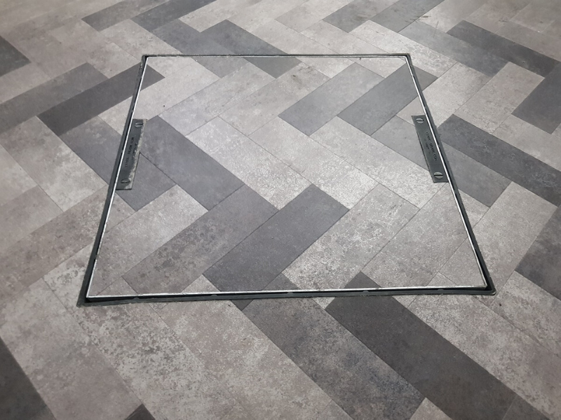 Amtico Signature, Caraway And Anise Amtico Luxury Vinyl Tiles Installed In Cambridge Street - Luxury Vinyl Tile (LVT) Flooring - Commercial