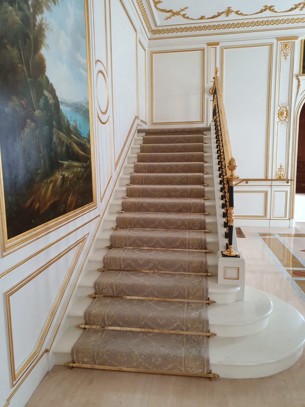 Bespoke Patterned Carpet 14