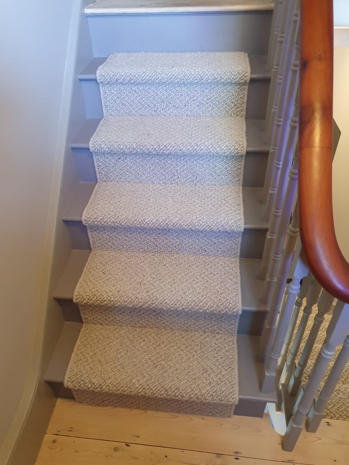 White Herringbone Wool Carpet in Acton 4